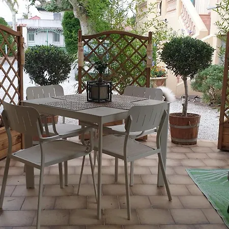 Cosy A 500m De La Apartment